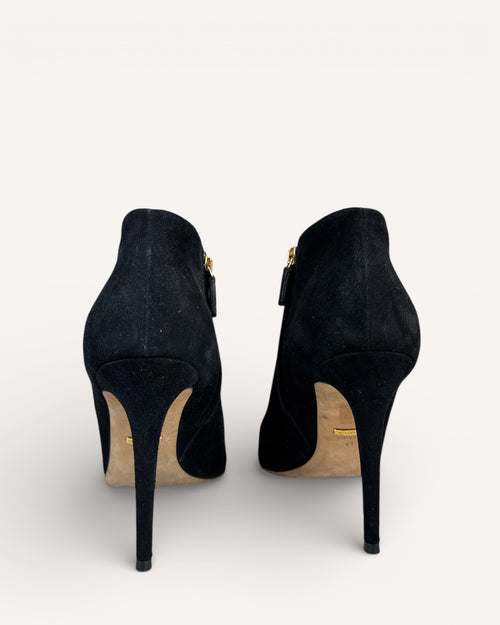 Talons Gucci en suède noir, taille 41.